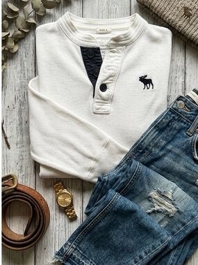Abercrombie & Fitch A&F Muscle Henley White Moose Logo L Preppy Y2K Minimalist